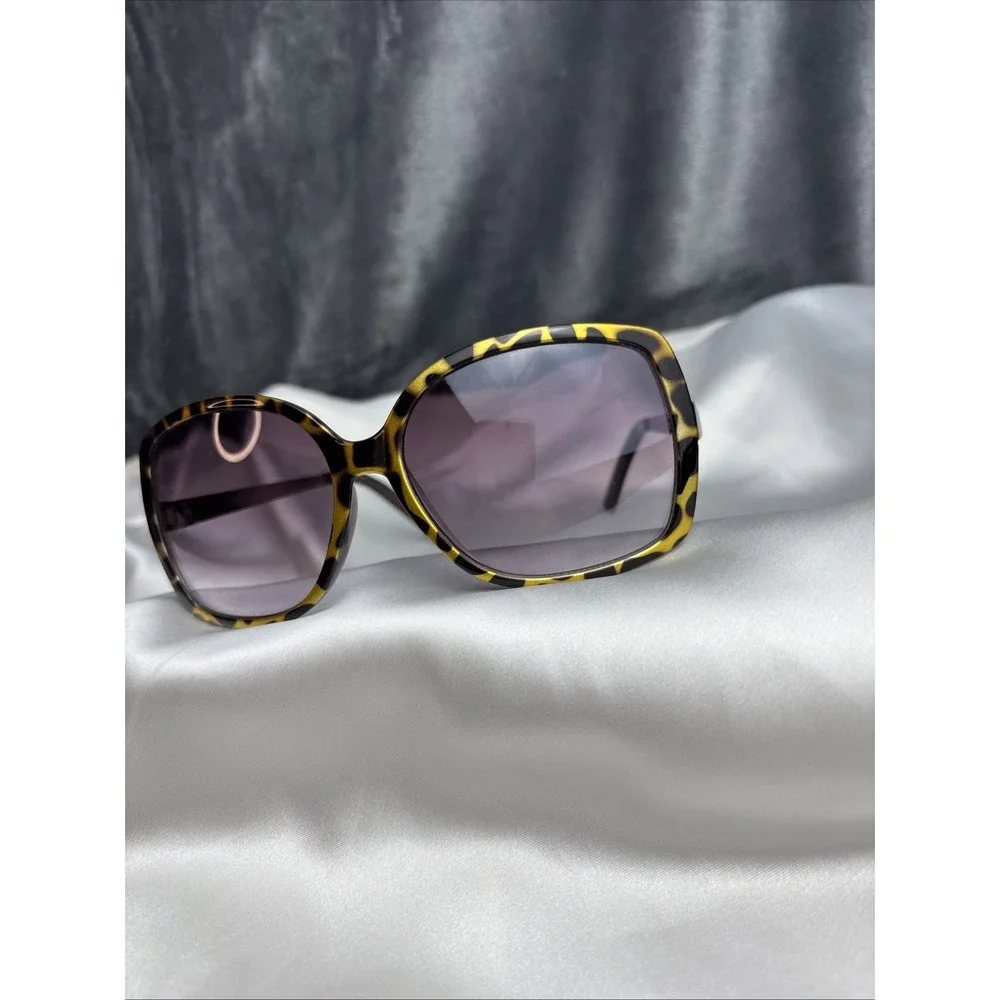 Loft Sunglasses Oversized Butterfly Low Arm Tortoiseshell Leopard Hollywood Glam